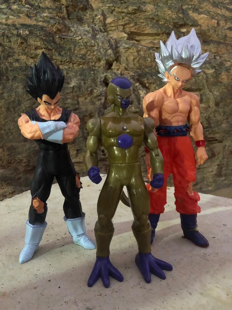 Muñecos De Dragon Ball Z Medida 30 cm